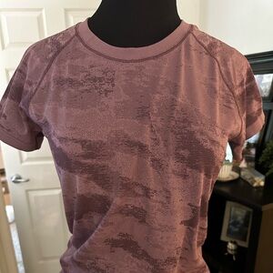 Athleta workout tee